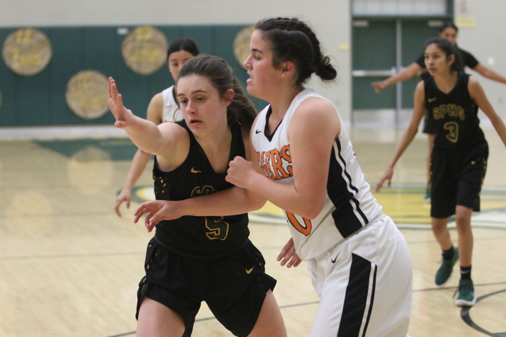 Lady Bears tame Tigers
